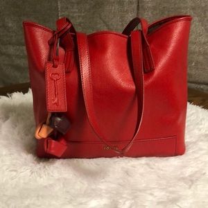 Red leather Fossil shoulder purse